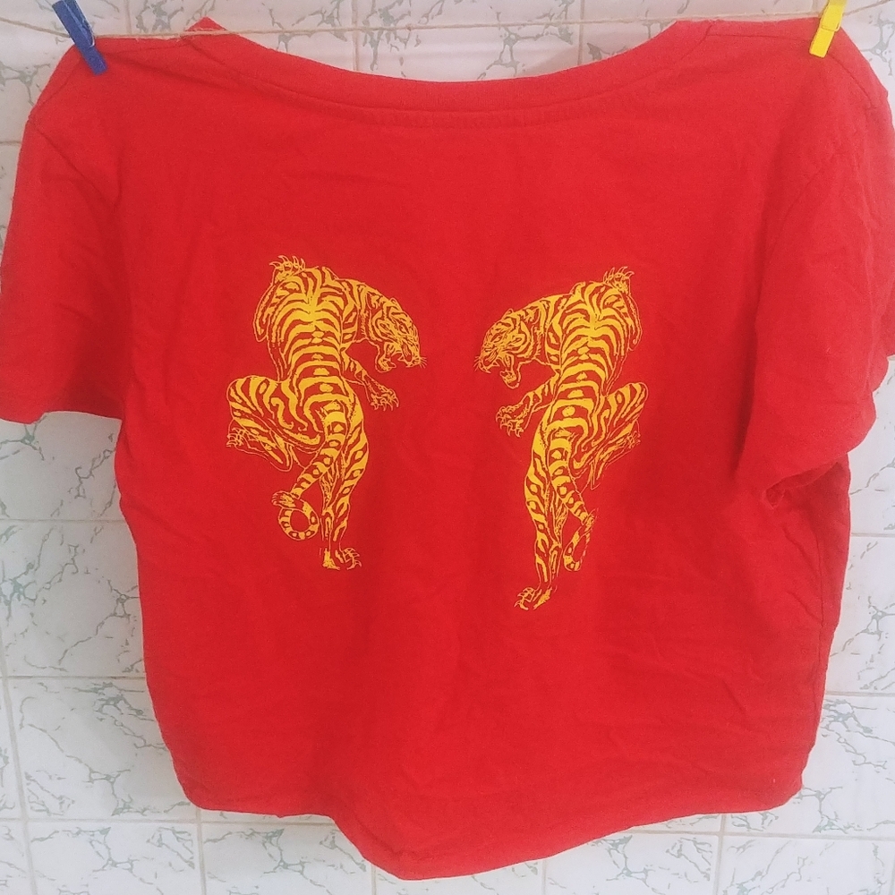 Cropped shirt